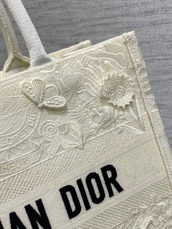 Medium Dior Book Tote