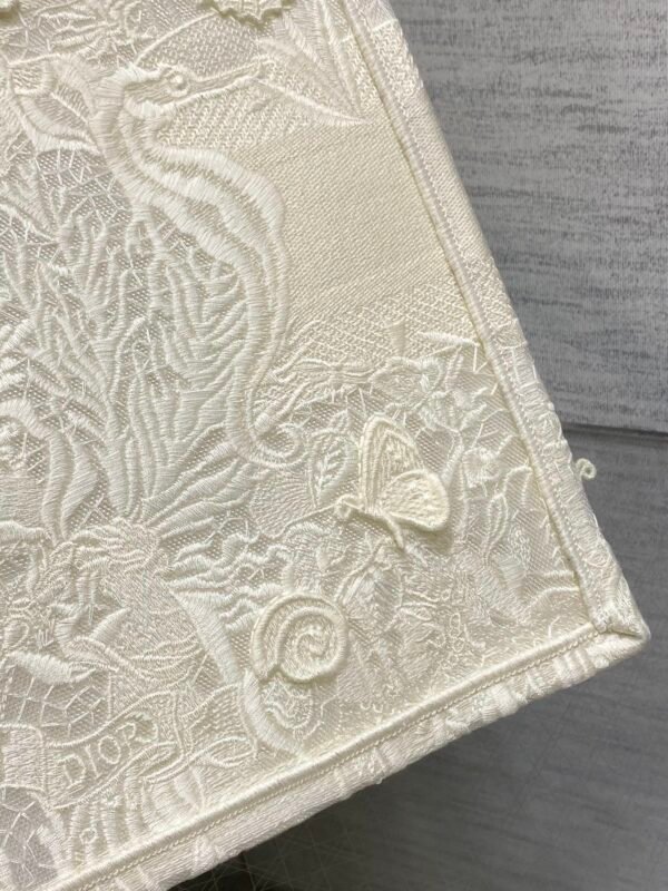 Medium Dior Book Tote