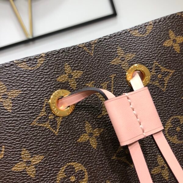 LOUIS VUITTON NéoNoé MM pink M44022