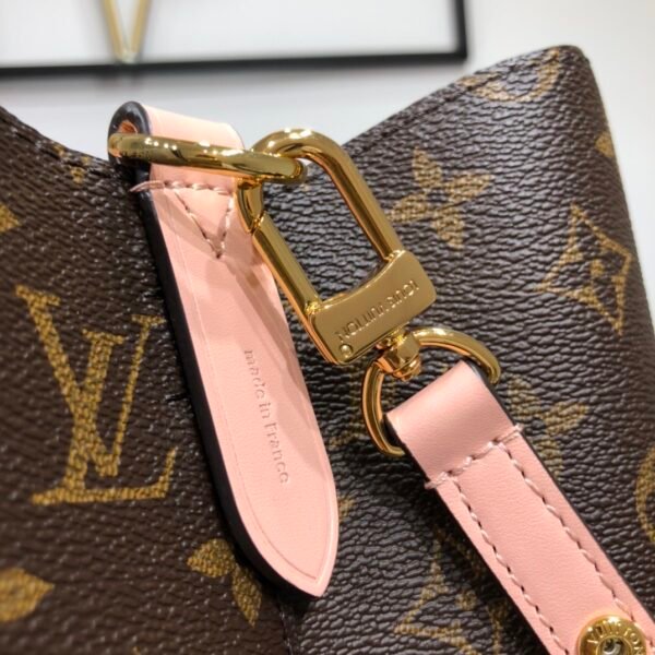 LOUIS VUITTON NéoNoé MM pink M44022