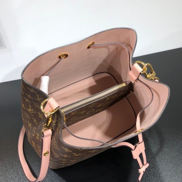 LOUIS VUITTON NéoNoé MM pink M44022