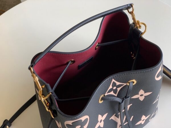 LOUIS VUITTON NéoNoé MM m45497