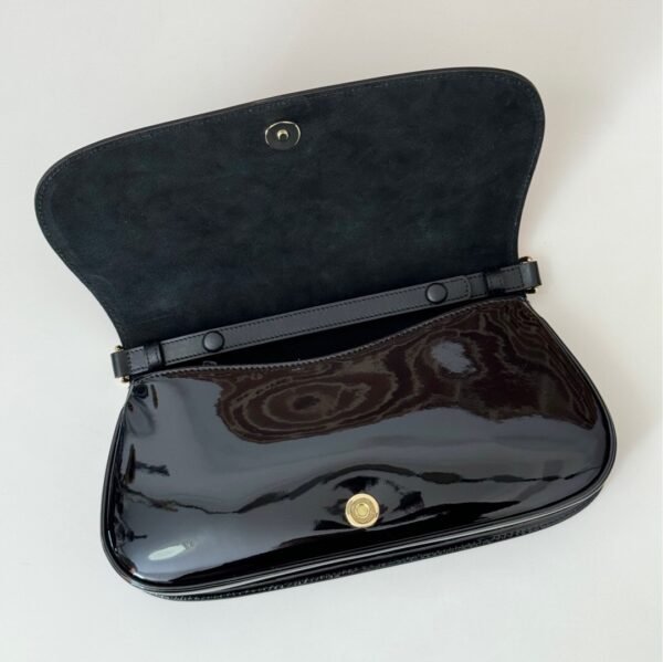 GUCCI BLONDIE series medium shoulder bag
