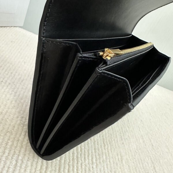 LARGE WALLET TRIOMPHE IN SHINY CALFSKIN