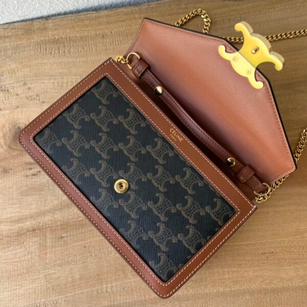 WALLET ON CHAIN MARGO IN TRIOMPHE CANVAS AND CALFSKIN