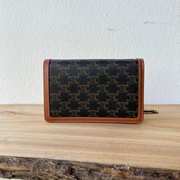 WALLET ON CHAIN MARGO IN TRIOMPHE CANVAS AND CALFSKIN