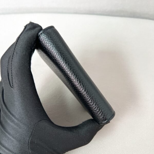 Saddle Vertical Bifold Card Holder