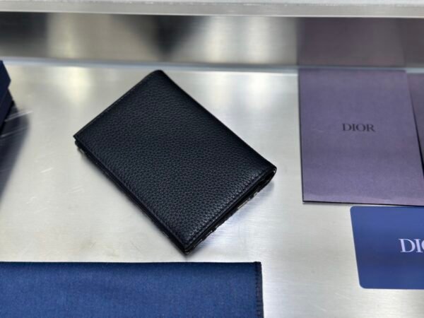 Saddle Vertical Bifold Card Holder