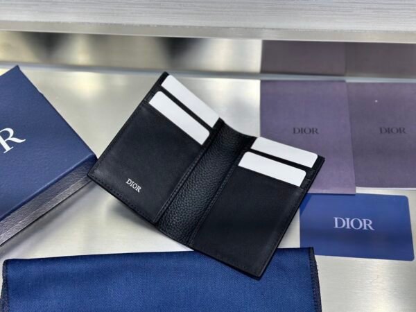 Saddle Vertical Bifold Card Holder