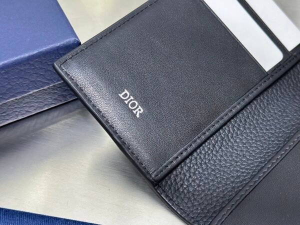 Saddle Vertical Bifold Card Holder