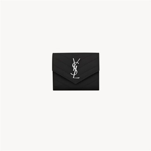 CASSANDRE MATELASSÉ COMPACT TRI FOLD WALLET IN GRAIN DE POUDRE LEATHER