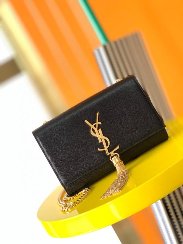 KATE SMALL TASSEL IN GRAIN DE POUDRE EMBOSSED LEATHER