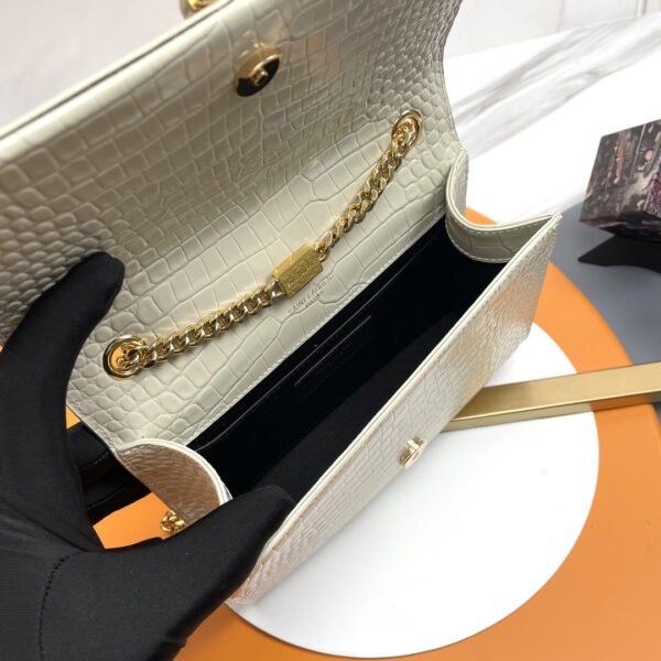 KATE SMALL TASSEL IN CROCODILE-EMBOSSED LEATHER