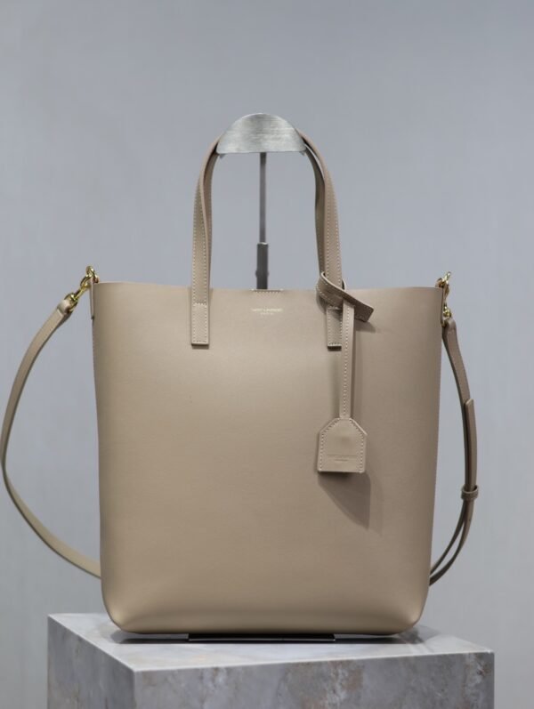 SHOPPING SAINT LAURENT TOY IN LEATHER