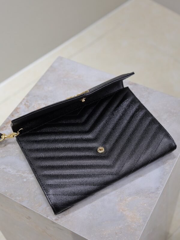 CASSANDRE MATELASSÉ FLAP POUCH IN GRAIN DE POUDRE LEATHER