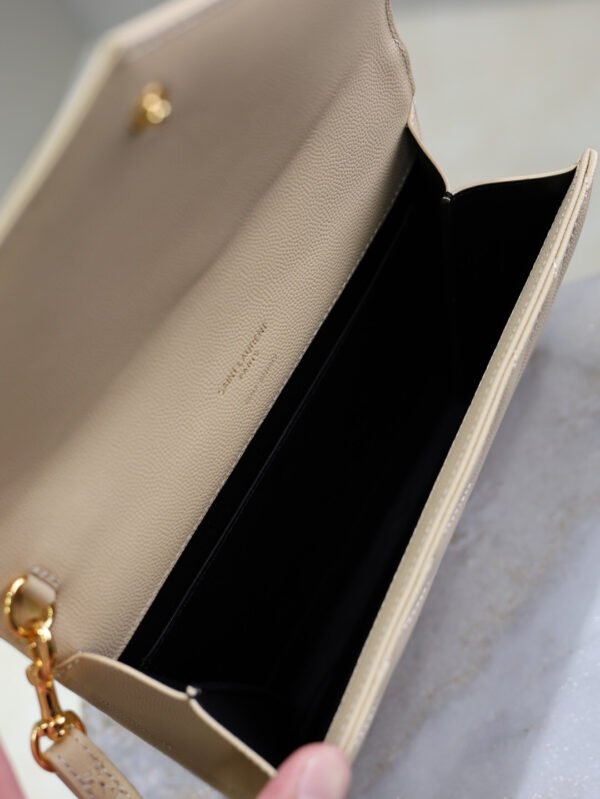 CASSANDRE MATELASSÉ FLAP POUCH IN GRAIN DE POUDRE LEATHER