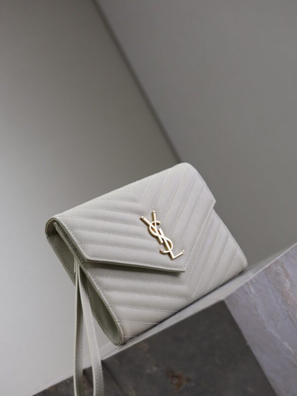 CASSANDRE MATELASSÉ FLAP POUCH IN GRAIN DE POUDRE LEATHER