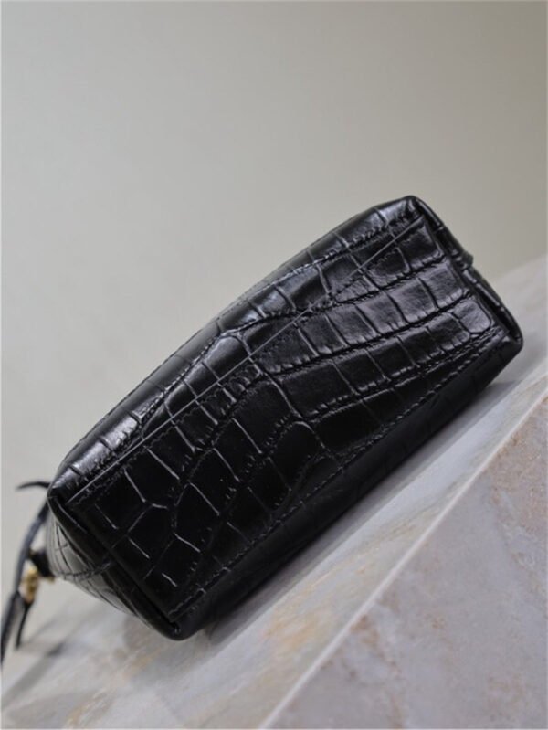 MINI TOY SHOPPING SAINT LAURENT IN CROCODILE-EMBOSSED LEATHER