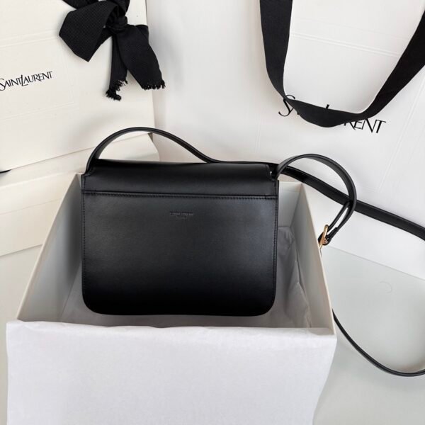 NIKI SATCHEL IN LEATHER