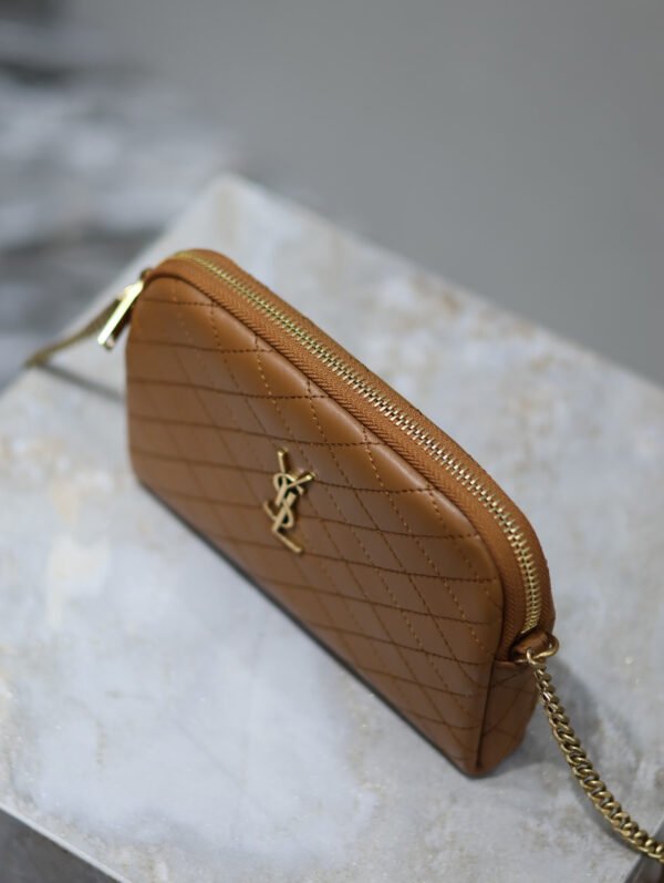 GABY ZIPPERED POUCH IN LAMBSKIN