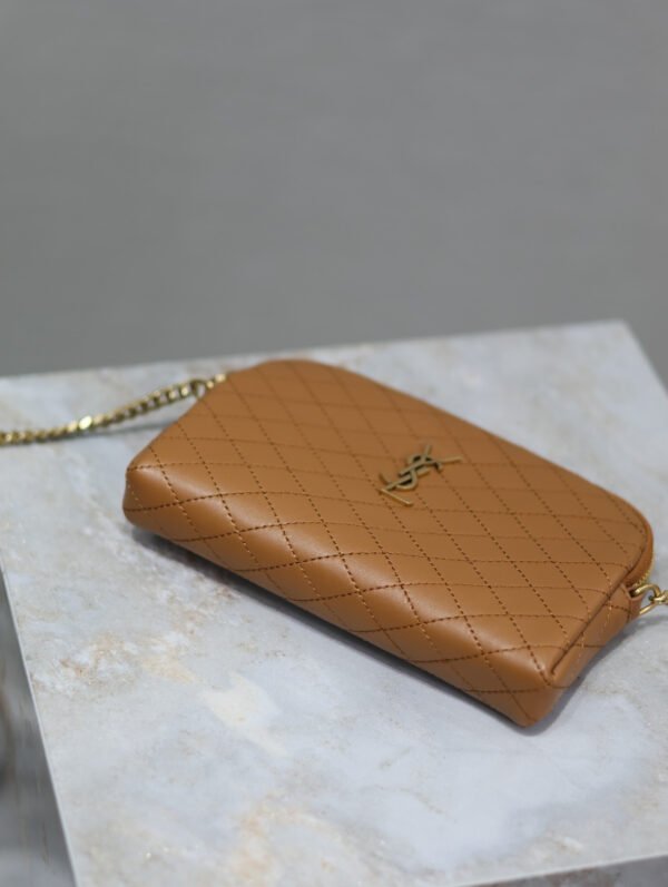 GABY ZIPPERED POUCH IN LAMBSKIN