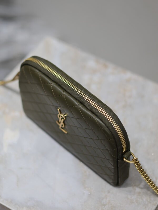 GABY ZIPPERED POUCH IN LAMBSKIN