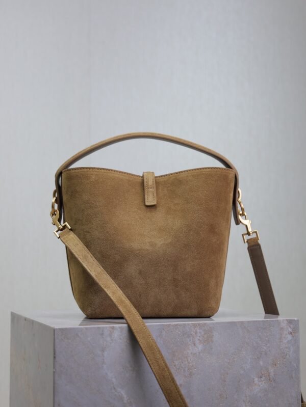 LE 37 SMALL IN SUEDE