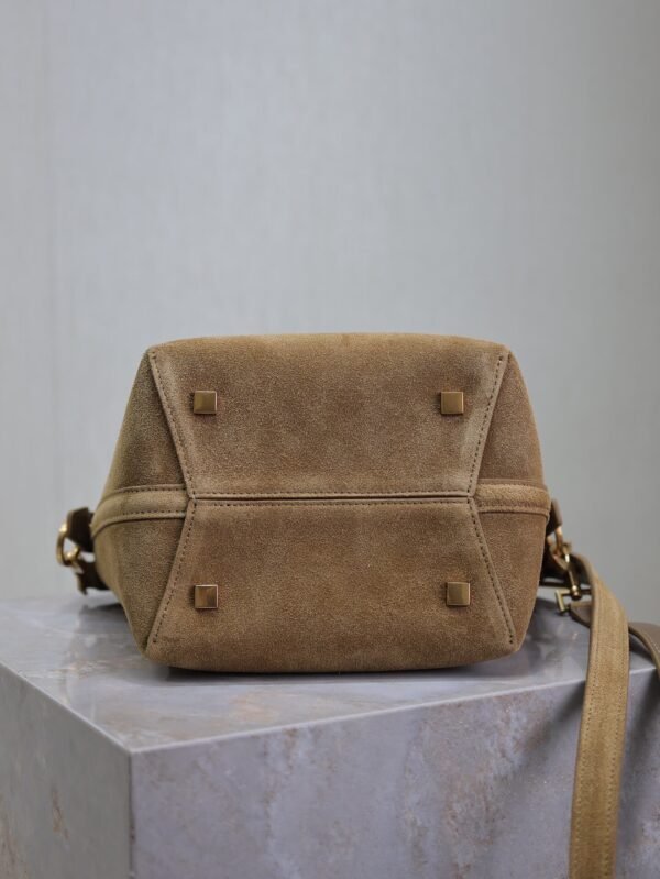 LE 37 SMALL IN SUEDE