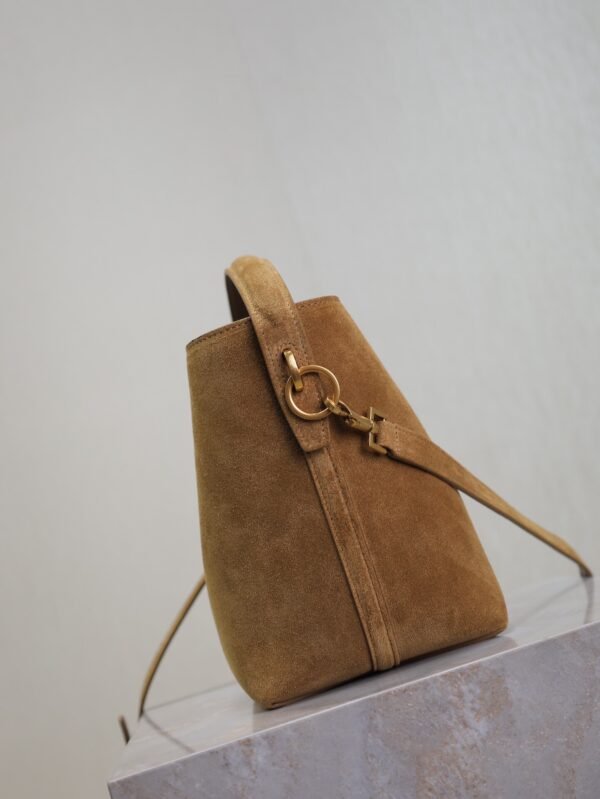 LE 37 SMALL IN SUEDE