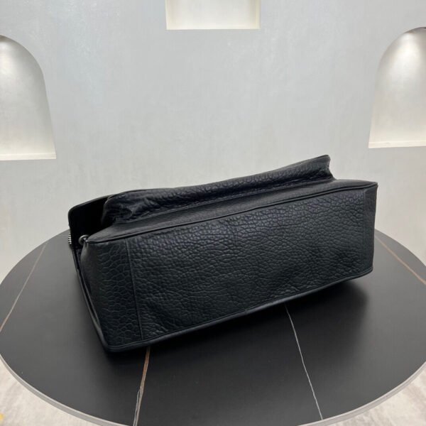 NIKI OVERSIZED IN GRAINED LAMBSKIN