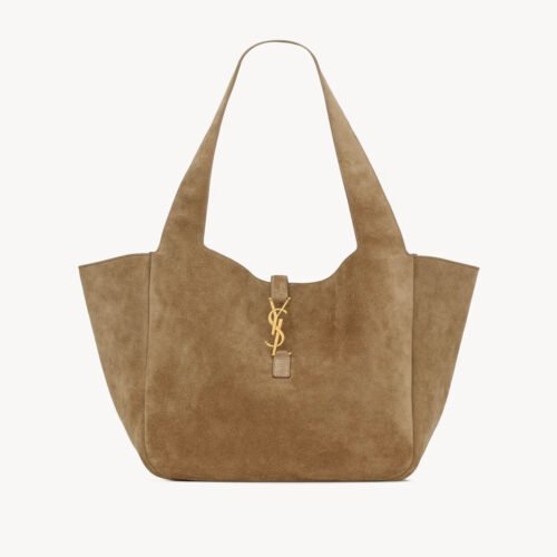 LE 5 À 7 BEA IN SUEDE