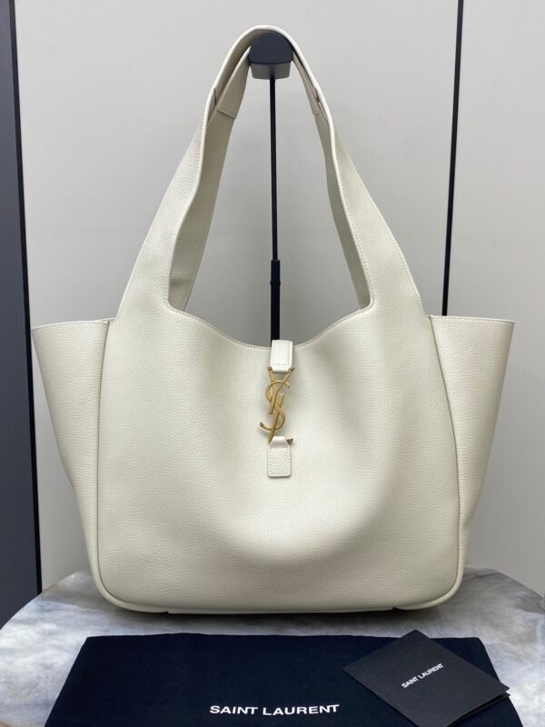 LE 5 À 7 BEA IN GRAINED LEATHER