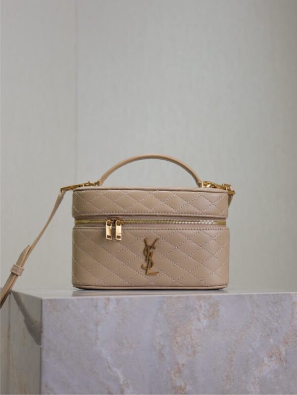 GABY VANITY BAG IN LAMBSKIN