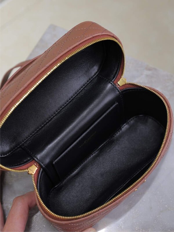 GABY VANITY BAG IN LAMBSKIN