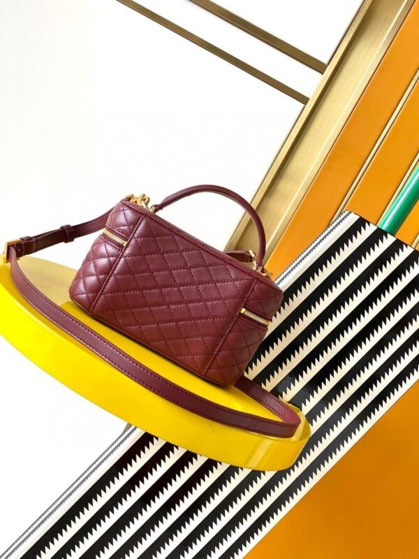 GABY VANITY BAG IN LAMBSKIN