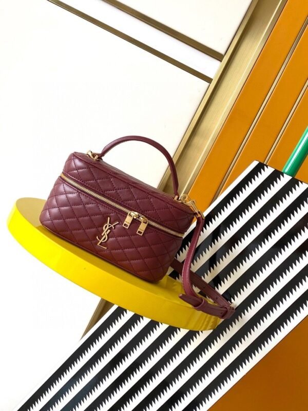 GABY VANITY BAG IN LAMBSKIN