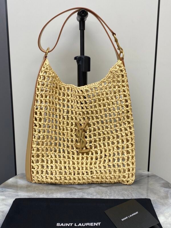 OXALIS IN RAFFIA