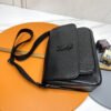 NIKI MESSENGER IN GRAINED LEATHER
