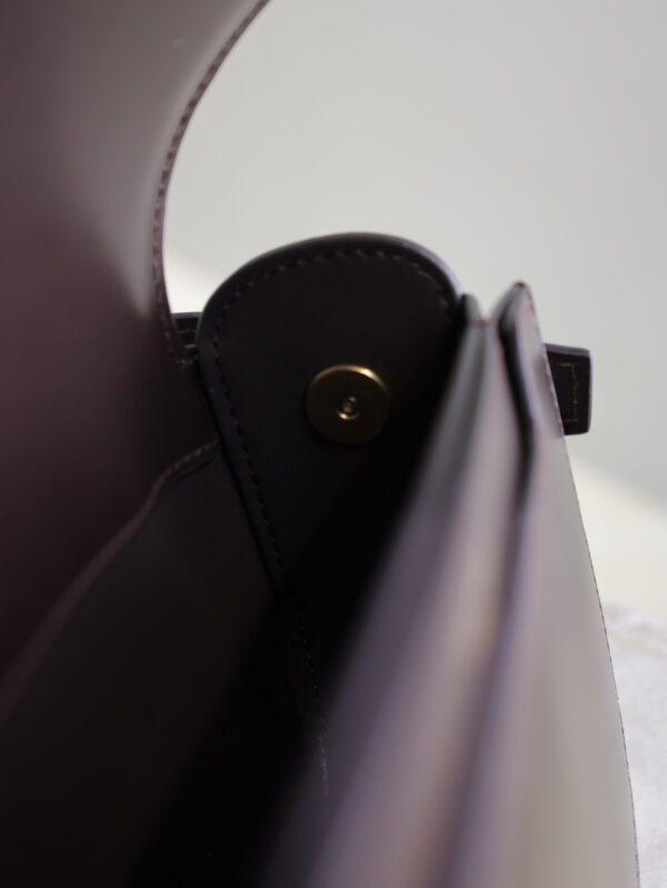 VOLTAIRE IN BOX SAINT LAURENT