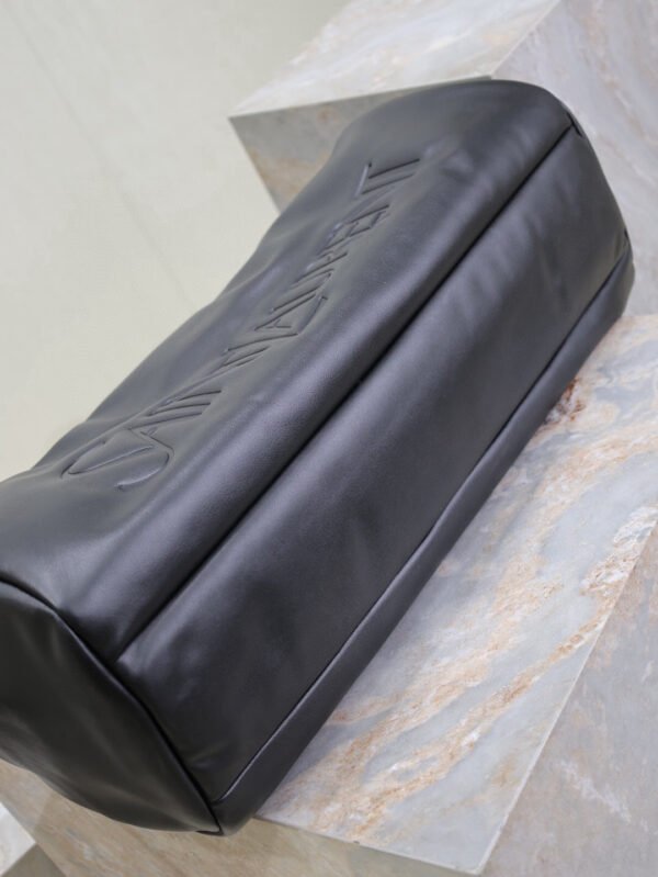 SAINT LAURENT DUFFLE IN LAMBSKIN