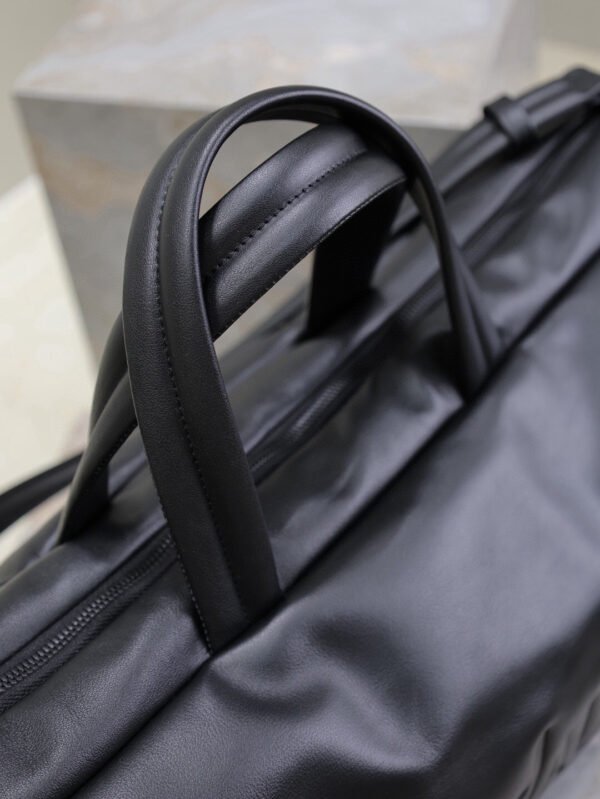 SAINT LAURENT DUFFLE IN LAMBSKIN