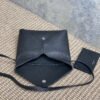 CASSANDRE ENVELOPE MESSENGER IN LAMBSKIN