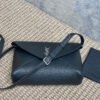 CASSANDRE ENVELOPE MESSENGER IN LAMBSKIN