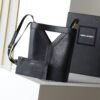Y SMALL BUCKET IN LEATHER