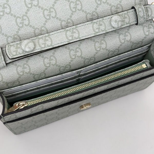 GG EMBLEM WALLET ON CHAIN