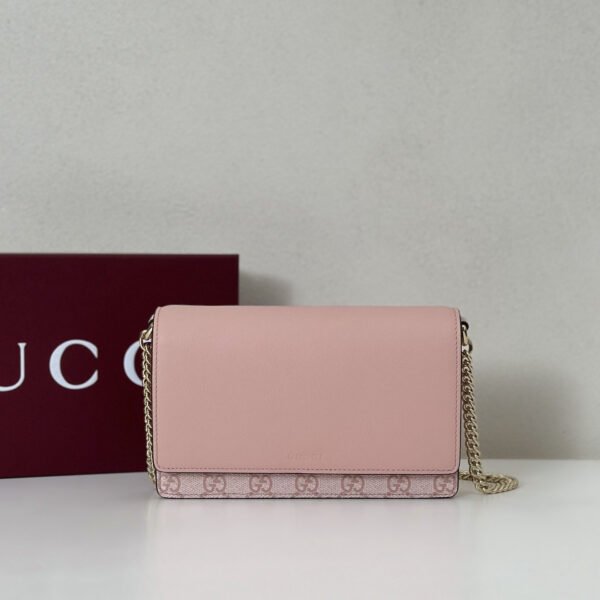 GG EMBLEM WALLET ON CHAIN
