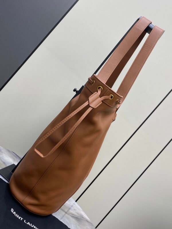Y LARGE HOBO IN LEATHER