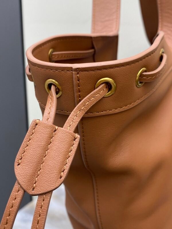 Y LARGE HOBO IN LEATHER