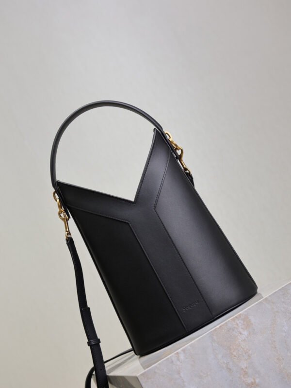 Y TOP-HANDLE BUCKET IN LEATHER