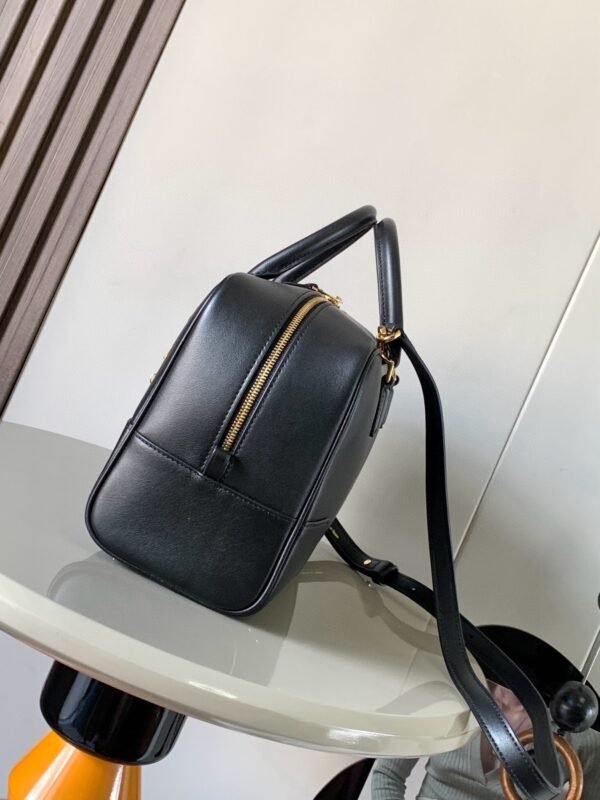 Amazona 28 bag in nappa calfskin